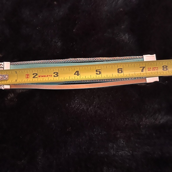 Women’s bracelet with magnetic closure - Picture 7 of 8